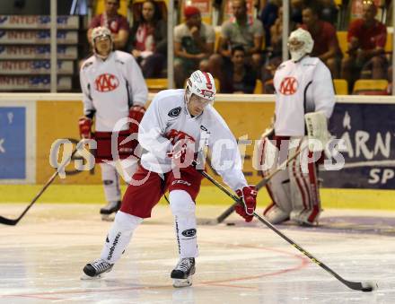 EBEL. Eishockey Bundesliga. Schautraining, Autogrammstunde KAC.   Jonas Nordqvist. Klagenfurt, am 6.8.2015.
Foto: Kuess
---
pressefotos, pressefotografie, kuess, qs, qspictures, sport, bild, bilder, bilddatenbank