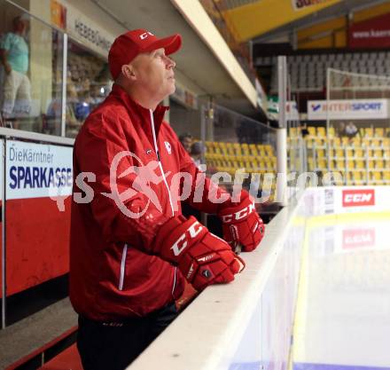 EBEL. Eishockey Bundesliga. Schautraining, Autogrammstunde KAC.  Trainer Doug Mason. Klagenfurt, am 6.8.2015.
Foto: Kuess
---
pressefotos, pressefotografie, kuess, qs, qspictures, sport, bild, bilder, bilddatenbank