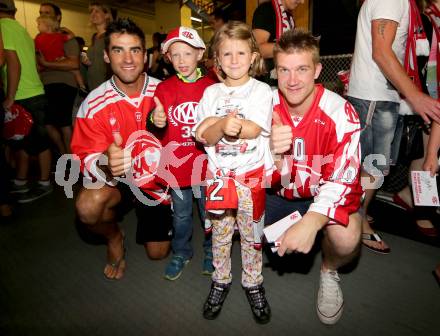 EBEL. Eishockey Bundesliga. Schautraining, Autogrammstunde KAC.   Mark Popovic,  Jonas Nordqvist. Klagenfurt, am 6.8.2015.
Foto: Kuess
---
pressefotos, pressefotografie, kuess, qs, qspictures, sport, bild, bilder, bilddatenbank