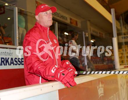 EBEL. Eishockey Bundesliga. Schautraining, Autogrammstunde KAC. Trainer Doug Mason. Klagenfurt, am 6.8.2015.
Foto: Kuess
---
pressefotos, pressefotografie, kuess, qs, qspictures, sport, bild, bilder, bilddatenbank