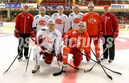 EBEL. Eishockey Bundesliga. Schautraining, Autogrammstunde KAC.  Kirk Furey, Kevin Kapstad, Jonas Nordqvist, Manuel Ganahl, Markus Poeck, Steven Strong, Mark Popovic, Doug Mason. Klagenfurt, am 6.8.2015.
Foto: Kuess
---
pressefotos, pressefotografie, kuess, qs, qspictures, sport, bild, bilder, bilddatenbank