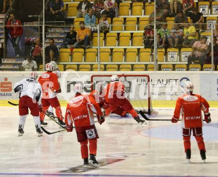 EBEL. Eishockey Bundesliga. Schautraining, Autogrammstunde KAC.  Klagenfurt, am 6.8.2015.
Foto: Kuess
---
pressefotos, pressefotografie, kuess, qs, qspictures, sport, bild, bilder, bilddatenbank