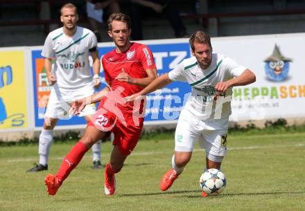 Fussball Kaerntner Liga. ATUS Ferlach gegen VST Voelkermarkt. Petar Maric (Ferlach), Fabian Ladinig (Voelkermarkt). Ferlach, am 9.8.2015.
Foto: Kuess
---
pressefotos, pressefotografie, kuess, qs, qspictures, sport, bild, bilder, bilddatenbank