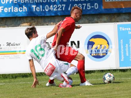 Fussball Kaerntner Liga. ATUS Ferlach gegen VST Voelkermarkt. Dejan Kern (Ferlach), Michael Fick (Voelkermarkt). Ferlach, am 9.8.2015.
Foto: Kuess
---
pressefotos, pressefotografie, kuess, qs, qspictures, sport, bild, bilder, bilddatenbank