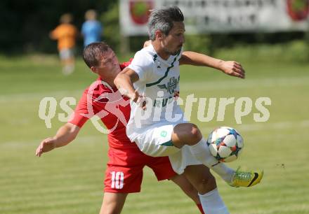 Fussball Kaerntner Liga. ATUS Ferlach gegen VST Voelkermarkt. Thomas Waldhauser (Ferlach), Thomas Riedl (Voelkermarkt). Ferlach, am 9.8.2015.
Foto: Kuess
---
pressefotos, pressefotografie, kuess, qs, qspictures, sport, bild, bilder, bilddatenbank