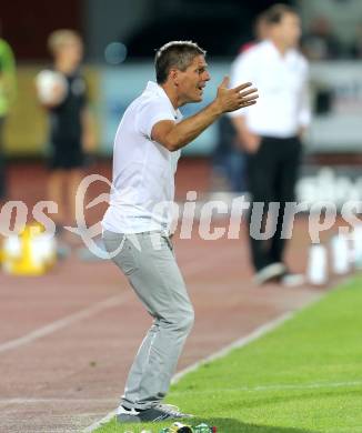 Fussball tipico Bundesliga. RZ Pellets WAC gegen SK Puntigamer Sturm Graz.  Trainer Dietmar Kuehbauer (WAC). Wolfsberg, am 12.8.2015.
Foto: Kuess
Foto: Kuess

---
pressefotos, pressefotografie, kuess, qs, qspictures, sport, bild, bilder, bilddatenbank