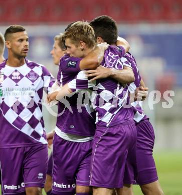 Fussball. Sky go Erste Liga. SK Austria Klagenfurt gegen SC Wiener Neustadt. Torjubel  Patrik Eler (Klagenfurt). Klagenfurt, am 14.8.2015.
Foto: Kuess
---
pressefotos, pressefotografie, kuess, qs, qspictures, sport, bild, bilder, bilddatenbank