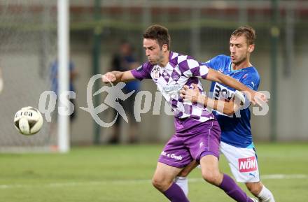 Fussball. Sky go Erste Liga. SK Austria Klagenfurt gegen SC Wiener Neustadt. Domagoj Beslic, (Klagenfurt), Remo Mally  (Wiener Neustadt). Klagenfurt, am 14.8.2015.
Foto: Kuess
---
pressefotos, pressefotografie, kuess, qs, qspictures, sport, bild, bilder, bilddatenbank