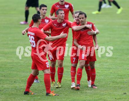 Fussball. Kaerntner Liga. Koettmannsdorf gegen Atus Ferlach.Torjubel Ernst Golautschnig (Atus Ferlach). Koettmannsdorf, 15.8.2015.
Foto: Kuess
---
pressefotos, pressefotografie, kuess, qs, qspictures, sport, bild, bilder, bilddatenbank