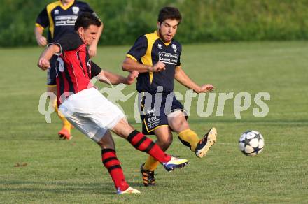 Fussball 1. Klasse D. DSG Ferlach gegen St. Margareten/Rosental. Patrick Gregoritsch, (Ferlach), Peter Sagmeister (St.Margarethen). Unterbergen, am 14.8.2015.
Foto: Kuess
---
pressefotos, pressefotografie, kuess, qs, qspictures, sport, bild, bilder, bilddatenbank