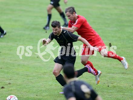 Fussball. Kaerntner Liga. Koettmannsdorf gegen Atus Ferlach. Daniel Globotschnig (Koettmannsdorf), Martin Trattnig (Atus Ferlach). Koettmannsdorf, 15.8.2015.
Foto: Kuess
---
pressefotos, pressefotografie, kuess, qs, qspictures, sport, bild, bilder, bilddatenbank