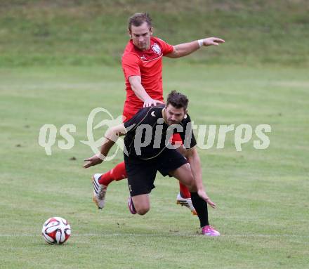 Fussball. Kaerntner Liga. Koettmannsdorf gegen Atus Ferlach. Daniel Globotschnig (Koettmannsdorf), Martin Trattnig (Atus Ferlach). Koettmannsdorf, 15.8.2015.
Foto: Kuess
---
pressefotos, pressefotografie, kuess, qs, qspictures, sport, bild, bilder, bilddatenbank