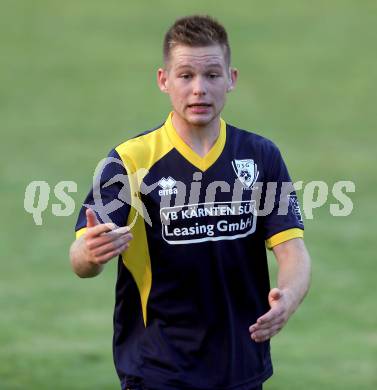 Fussball 1. Klasse D. DSG Ferlach gegen St. Margareten/Rosental. Joze Kumprej  (Ferlach). Unterbergen, am 14.8.2015.
Foto: Kuess
---
pressefotos, pressefotografie, kuess, qs, qspictures, sport, bild, bilder, bilddatenbank