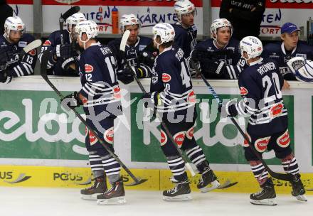 Eishockey Testspiel. VSV gegen Stavagner Oilers. Michael Raffl, Michael Grabner, Nico Brunner (VSV). Villach, am 15.8.2015.
Foto: Kuess
---
pressefotos, pressefotografie, kuess, qs, qspictures, sport, bild, bilder, bilddatenbank