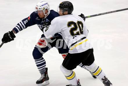 Eishockey Testspiel. VSV gegen Stavagner Oilers. Michael Raffl,  (VSV),  Jonas Johansson (Stavagner Oilers). Villach, am 15.8.2015.
Foto: Kuess
---
pressefotos, pressefotografie, kuess, qs, qspictures, sport, bild, bilder, bilddatenbank