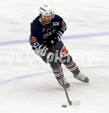 Eishockey Testspiel. VSV gegen Stavagner Oilers. Markus Schlacher (VSV). Villach, am 15.8.2015.
Foto: Kuess
---
pressefotos, pressefotografie, kuess, qs, qspictures, sport, bild, bilder, bilddatenbank