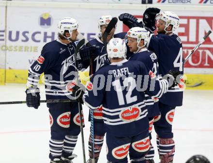 Eishockey Testspiel. VSV gegen Stavagner Oilers. Torjubel Michael Grabner, Michael Raffl, Matt Kelly, Nico Brunner (VSV). Villach, am 15.8.2015.
Foto: Kuess
---
pressefotos, pressefotografie, kuess, qs, qspictures, sport, bild, bilder, bilddatenbank