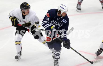 Eishockey Testspiel. VSV gegen Stavagner Oilers. Michael Grabner, (VSV),  Rudolfs Balcers (Stavagner Oilers). Villach, am 15.8.2015.
Foto: Kuess
---
pressefotos, pressefotografie, kuess, qs, qspictures, sport, bild, bilder, bilddatenbank