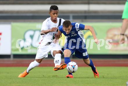 Fussball. Regionalliga. WAC Amateure gegen BW Linz. Nosa Iyobosa Edokpolor (WAC),  Damir Mehmedovic (Linz). Wolfsberg, 16.8.2015.
Foto: Kuess
---
pressefotos, pressefotografie, kuess, qs, qspictures, sport, bild, bilder, bilddatenbank