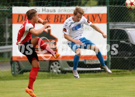 Fussball 1. Klasse C. Steuerberg gegen SGA Sirnitz. Manuel Dolliner,  (Steuerberg), Lukas Gronold (Sirnitz). Steuerberg, am 8.8.2015.
Foto: Kuess
---
pressefotos, pressefotografie, kuess, qs, qspictures, sport, bild, bilder, bilddatenbank