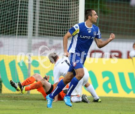 Fussball. Regionalliga. WAC Amateure gegen BW Linz. Torjubel Sinisa Markovic (Linz). Wolfsberg, 16.8.2015.
Foto: Kuess
---
pressefotos, pressefotografie, kuess, qs, qspictures, sport, bild, bilder, bilddatenbank