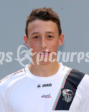 Fussball. RZ Pellets WAC. Akademie U16. Mannschaftsfototermin.  Carlo Rondo-Brovetto. Klagenfurt, 18.8.2015.
Foto: Kuess
---
pressefotos, pressefotografie, kuess, qs, qspictures, sport, bild, bilder, bilddatenbank