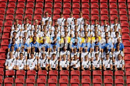 Fussball. RZ Pellets WAC. Akademie. Mannschaftsfototermin. Klagenfurt, 18.8.2015.
Foto: Kuess
---
pressefotos, pressefotografie, kuess, qs, qspictures, sport, bild, bilder, bilddatenbank