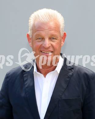 Fussball. RZ Pellets WAC. Akademie. Mannschaftsfototermin.  Reinhard Tellian. Klagenfurt, 18.8.2015.
Foto: Kuess
---
pressefotos, pressefotografie, kuess, qs, qspictures, sport, bild, bilder, bilddatenbank