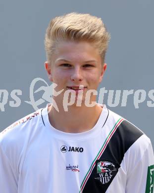 Fussball. RZ Pellets WAC. Akademie U18. Mannschaftsfototermin.  Jan Gruber. Klagenfurt, 18.8.2015.
Foto: Kuess
---
pressefotos, pressefotografie, kuess, qs, qspictures, sport, bild, bilder, bilddatenbank