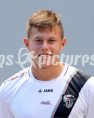 Fussball. RZ Pellets WAC. Akademie U18. Mannschaftsfototermin.  Markus Pavic. Klagenfurt, 18.8.2015.
Foto: Kuess
---
pressefotos, pressefotografie, kuess, qs, qspictures, sport, bild, bilder, bilddatenbank