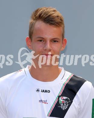 Fussball. RZ Pellets WAC. Akademie U16. Mannschaftsfototermin.  Julian Simoner. Klagenfurt, 18.8.2015.
Foto: Kuess
---
pressefotos, pressefotografie, kuess, qs, qspictures, sport, bild, bilder, bilddatenbank