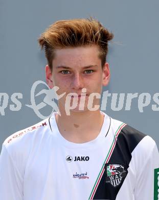 Fussball. RZ Pellets WAC. Akademie U16. Mannschaftsfototermin.  Rene Radl. Klagenfurt, 18.8.2015.
Foto: Kuess
---
pressefotos, pressefotografie, kuess, qs, qspictures, sport, bild, bilder, bilddatenbank