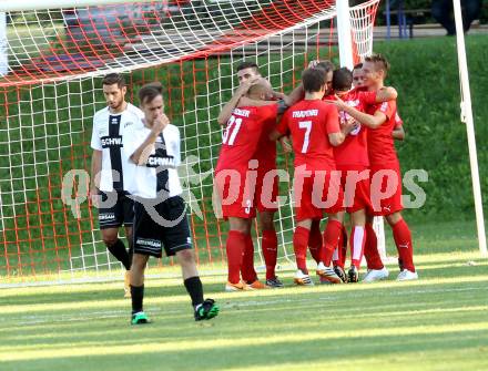 Fussball. Kaerntner Liga. Atus Ferlach gegen Kuehnsdorf. Torjubel (Ferlach).  Ferlach, 22.8.2015.
Foto: Kuess
---
pressefotos, pressefotografie, kuess, qs, qspictures, sport, bild, bilder, bilddatenbank