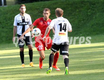 Fussball. Kaerntner Liga. Atus Ferlach gegen Kuehnsdorf. Petar Maric (Ferlach), Uros Roser (Kuehnsdorf).  Ferlach, 22.8.2015.
Foto: Kuess
---
pressefotos, pressefotografie, kuess, qs, qspictures, sport, bild, bilder, bilddatenbank