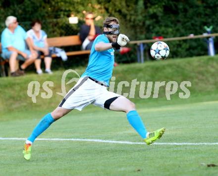 Fussball. Kaerntner Liga. Atus Ferlach gegen Kuehnsdorf. Markus Glaenzer (Kuehnsdorf).  Ferlach, 22.8.2015.
Foto: Kuess
---
pressefotos, pressefotografie, kuess, qs, qspictures, sport, bild, bilder, bilddatenbank