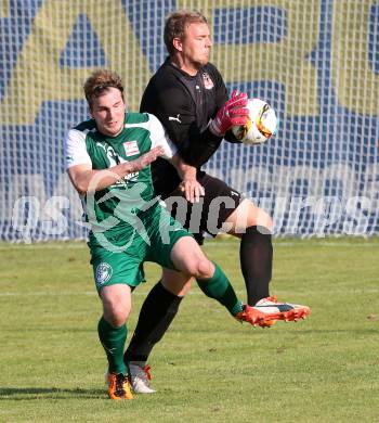 Fussball Unterliga Ost. Ludmannsdorf gegen KAC 1909.  Jernej Smukavec(Ludmannsdorf), Benjamin Reichart (KAC). Ludmannsdorf, am 23.8.2015.
Foto: Kuess
---
pressefotos, pressefotografie, kuess, qs, qspictures, sport, bild, bilder, bilddatenbank