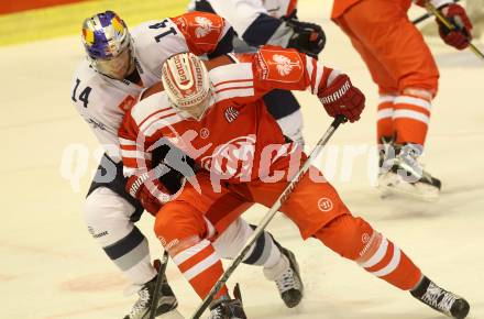 Eishockey Champions Hockey League. KAC gegen EHC Muenchen.  Jamie Lundmark (KAC), Steven Pinizzotto (EHC Muenchen). Klagenfurt, am 23.8.2015.
Foto: Kuess
---
pressefotos, pressefotografie, kuess, qs, qspictures, sport, bild, bilder, bilddatenbank