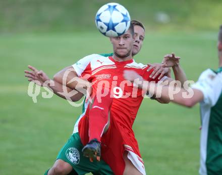 Fussball Unterliga Ost. Ludmannsdorf gegen KAC 1909.  Michael Augustin Jakopitsch (Ludmannsdorf), Dejan Zadnikar (KAC). Ludmannsdorf, am 23.8.2015.
Foto: Kuess
---
pressefotos, pressefotografie, kuess, qs, qspictures, sport, bild, bilder, bilddatenbank