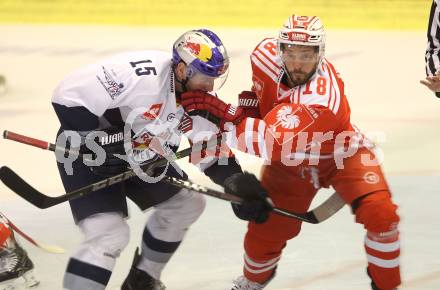 Eishockey Champions Hockey League. KAC gegen EHC Muenchen. Thomas Koch (KAC), Jason Jaffray (EHC Muenchen). Klagenfurt, am 23.8.2015.
Foto: Kuess
---
pressefotos, pressefotografie, kuess, qs, qspictures, sport, bild, bilder, bilddatenbank