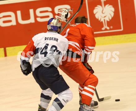 Eishockey Champions Hockey League. KAC gegen EHC Muenchen. Thomas Poeck (KAC), Richard Regehr (EHC Muenchen). Klagenfurt, am 23.8.2015.
Foto: Kuess
---
pressefotos, pressefotografie, kuess, qs, qspictures, sport, bild, bilder, bilddatenbank