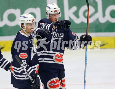 Eishockey Testspiel. EC VSV gegen Olimpija Ljubljana. Torjubel Miha Verlic, Adis Alagic (VSV). Villach, am 27.8.2015.
Foto: Kuess
---
pressefotos, pressefotografie, kuess, qs, qspictures, sport, bild, bilder, bilddatenbank