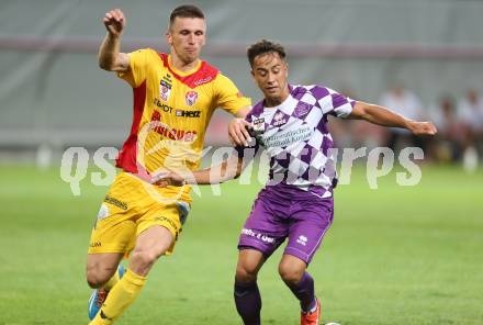 Fussball Sky go Erste Liga. SK Austria Klagenfurt gegen KSV 1919.  Eric zachhuber,  (Klagenfurt), Christian Bubalovic (KSV). Klagenfurt, am 28.8.2015.
Foto: Kuess
---
pressefotos, pressefotografie, kuess, qs, qspictures, sport, bild, bilder, bilddatenbank