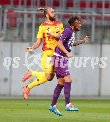 Fussball Sky go Erste Liga. SK Austria Klagenfurt gegen KSV 1919.  Matthas Sereinig, (Klagenfurt), Sergi Arimany  (KSV). Klagenfurt, am 28.8.2015.
Foto: Kuess
---
pressefotos, pressefotografie, kuess, qs, qspictures, sport, bild, bilder, bilddatenbank