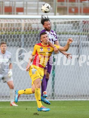 Fussball Sky go Erste Liga. SK Austria Klagenfurt gegen KSV 1919.  Matthias Sereinig,  (Klagenfurt), Christian Bubalovic (KSV). Klagenfurt, am 28.8.2015.
Foto: Kuess
---
pressefotos, pressefotografie, kuess, qs, qspictures, sport, bild, bilder, bilddatenbank