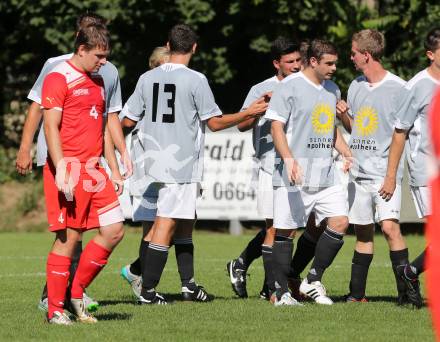 Fussball Unterliga Ost. KAC 1909 gegen Woelfnitz. Torjubel Woelfnitz. Klagenfurt, am 29.8.2015.
Foto: Kuess
---
pressefotos, pressefotografie, kuess, qs, qspictures, sport, bild, bilder, bilddatenbank