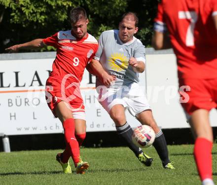 Fussball Unterliga Ost. KAC 1909 gegen Woelfnitz. Dejan Zadnikar, (KAC), Stefan Maurer (Woelfnitz). Klagenfurt, am 29.8.2015.
Foto: Kuess
---
pressefotos, pressefotografie, kuess, qs, qspictures, sport, bild, bilder, bilddatenbank