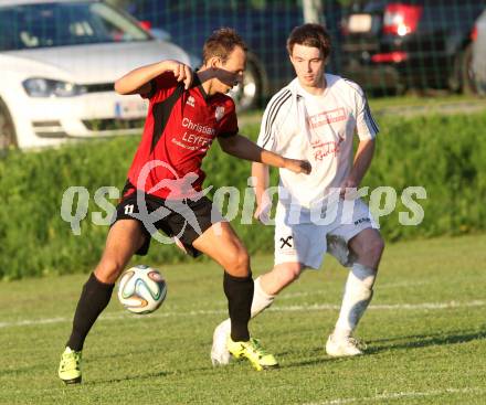 Fussball. Kaerntner Liga. Maria Saal gegen Gmuend. Bernhard Walzl (Maria Saal), Christian Preiml (Gmuend). Maria Saal, 29.8.2015.
Foto: Kuess
---
pressefotos, pressefotografie, kuess, qs, qspictures, sport, bild, bilder, bilddatenbank