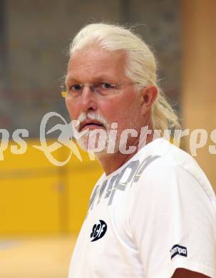 Handball Bundesliga. SC Ferlach. Trainer Ales Braznik, (SCF). Ferlach, am 28.8.2015.
Foto: Kuess 
---
pressefotos, pressefotografie, kuess, qs, qspictures, sport, bild, bilder, bilddatenbank