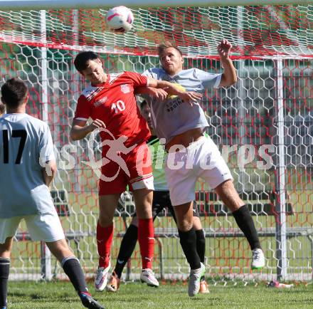 Fussball Unterliga Ost. KAC 1909 gegen Woelfnitz. Marcek Guenter Kuster,  (KAC), Florian Bidovec (Woelfnitz). Klagenfurt, am 29.8.2015.
Foto: Kuess
---
pressefotos, pressefotografie, kuess, qs, qspictures, sport, bild, bilder, bilddatenbank