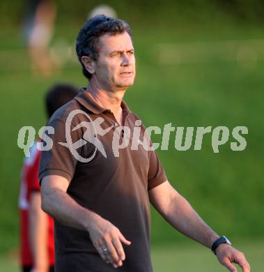 Fussball. Kaerntner Liga. Maria Saal gegen Gmuend. Trainer Klaus Thuller  (Maria Saal). Maria Saal, 29.8.2015.
Foto: Kuess
---
pressefotos, pressefotografie, kuess, qs, qspictures, sport, bild, bilder, bilddatenbank